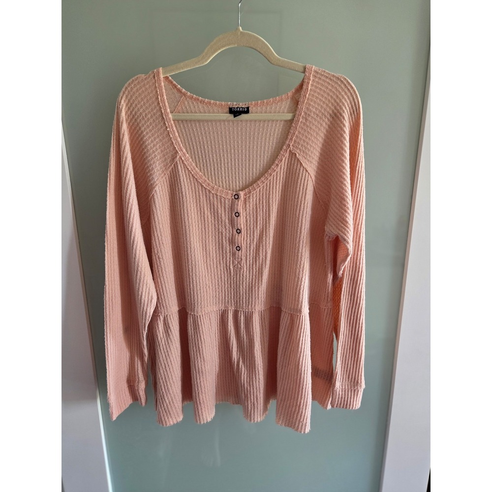 Torrid women's sweater‎ size 2